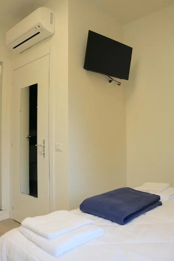 Apartment Sleep Inn Assago - 3 Italy